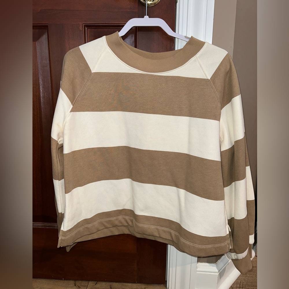 Old navy striped sweatshirt